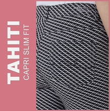 Lade das Bild in den Galerie-Viewer, STOOKER TAHITI | Black Graphic | 7/8 Capri Stretch Jeans | Slim Fit | DAMEN
