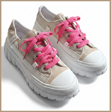 Lade das Bild in den Galerie-Viewer, PLATEAU-SNEAKER | GOLD | DAMEN