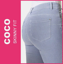 Lade das Bild in den Galerie-Viewer, STOOKER COCO | Blue Stripe | 3/4 Capri Stretch Jeans | Skinny Fit | DAMEN