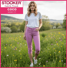 Lade das Bild in den Galerie-Viewer, STOOKER COCO | Mulberry | 3/4 Capri Stretch Jeans | Skinny Fit | DAMEN | auf Sommerwiese