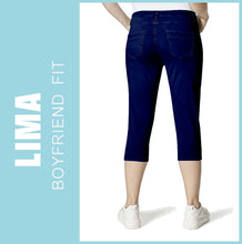 Lade das Bild in den Galerie-Viewer, STOOKER LIMA | Navy Blazer | Stretch Denim Jeans | Capri Boyfriend Fit 7/8 | Damen | Rückansicht