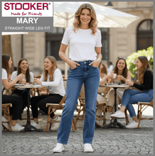 Lade das Bild in den Galerie-Viewer, STOOKER MARY | Stretch Jeans | Straight Wide Leg Fit | DAMEN | vor Strassen-Cafe
