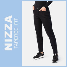 Lade das Bild in den Galerie-Viewer, STOOKER NIZZA | Black Denim | Stretch Jeans | Tapered Fit | DAMEN | Frontansicht