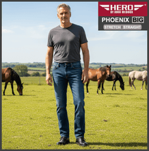 Lade das Bild in den Galerie-Viewer, HERO PHOENIX | Indigo Wash | Big Stretch | Jeans Hose | Straight Cut | HERREN | vor Pferdewiese