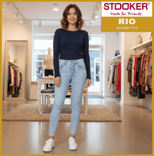 Lade das Bild in den Galerie-Viewer, STOOKER RIO | Blue Bleached | Stretch Jeans | Skinny Fit | Fexxi Move Strass | DAMEN | in Boutique