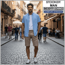 Lade das Bild in den Galerie-Viewer, Stooker SCOTT CHINO | Herren | Sand | COMFORT STRAIGHT FIT | Bermuda-Hose | in belebter Gasse