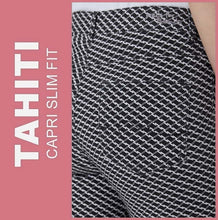 Lade das Bild in den Galerie-Viewer, STOOKER TAHITI | Black Graphic | 7/8 Capri Stretch Jeans | Slim Fit | DAMEN | Rückansicht Gesäß