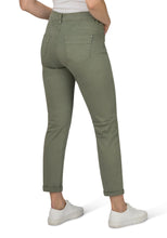 Lade das Bild in den Galerie-Viewer, STOOKER DAVOS DAMEN JEANS HOSE - BOYFRIEND SLIM FIT - Green tea
