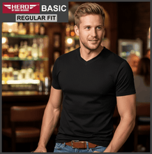 Lade das Bild in den Galerie-Viewer, HERO BASIC | T-Shirt | V-Neck | Black | Regular Fit | Herren
