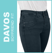 Lade das Bild in den Galerie-Viewer, STOOKER DAVOS | Green Hunter | Stretch Jeans | Boyfriend Slim Fit | DAMEN | Frontansicht Hüfte

