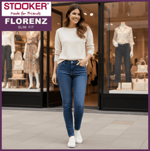 Lade das Bild in den Galerie-Viewer, STOOKER FLORENZ | Medium Blue | Stretch Jeans | Slim Fit | DAMEN | vor Boutique
