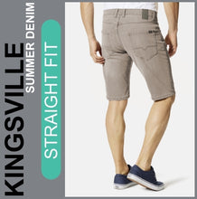 Lade das Bild in den Galerie-Viewer, Hero KINGSVILLE | Greige Wash | STRAIGHT FIT | Bermuda | Summer Denim | Herren | Rückansicht
